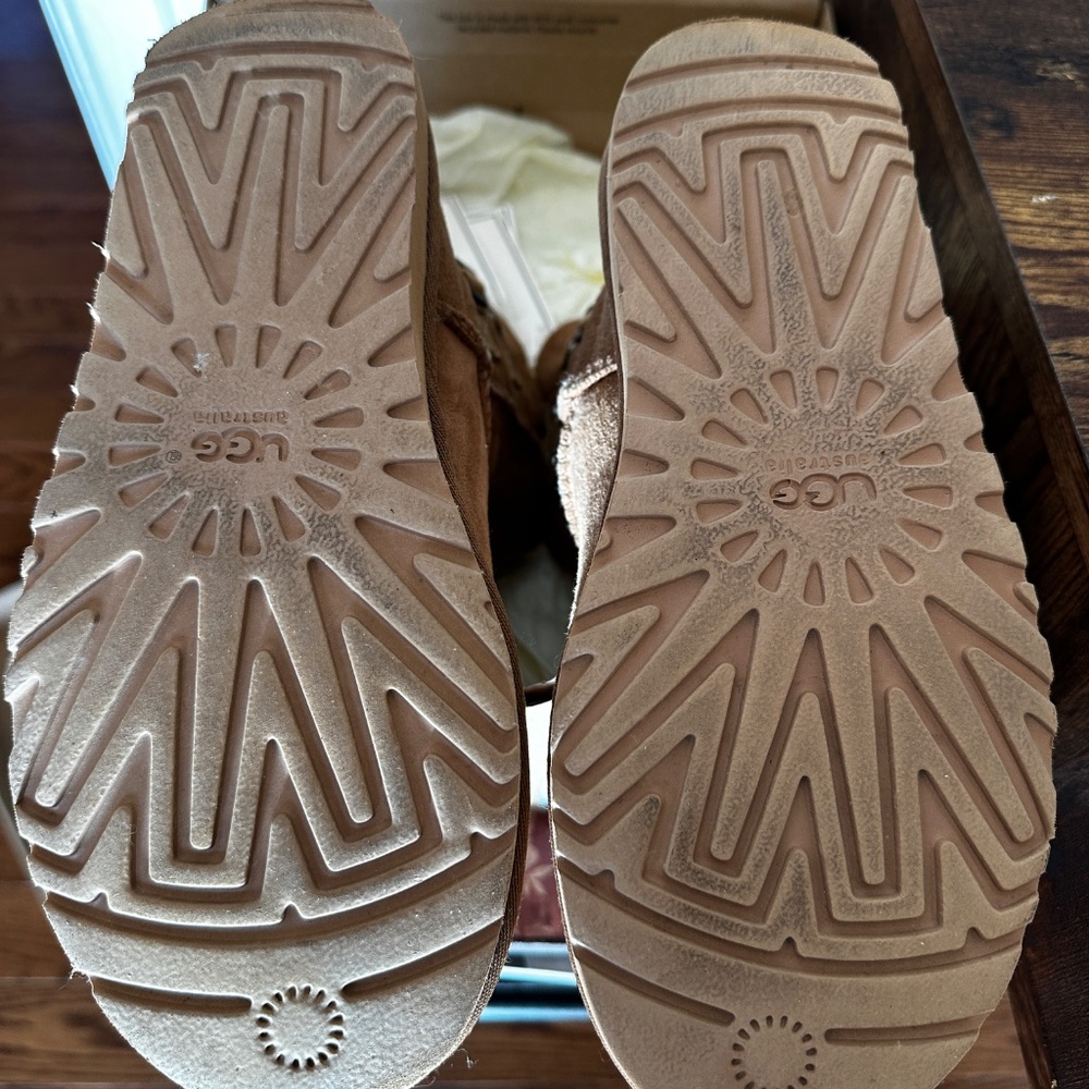 Ugg Fairmont boots in Chestnut Size 6 - Picture 6 of 6